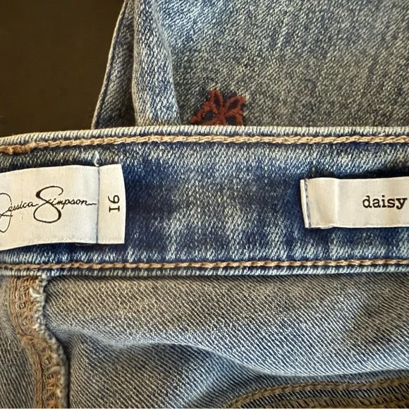Jessica Simpson Blue Flare Jeans with Floral Accents - Picture 4 of 4